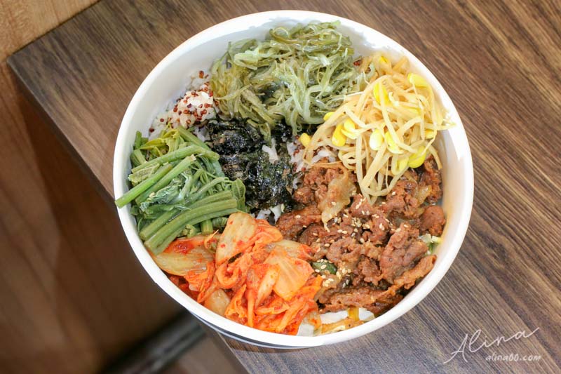 【台北美食】拼拼拌 韓式拌飯.韓式火鍋-都滿韓家雪濃湯香濃好喝 @Alina 愛琳娜