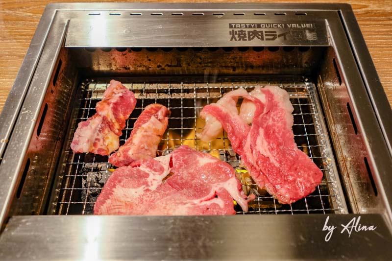 【東京美食】日本 東京一人燒肉店-焼肉ライク邊緣人淚推的平價烤肉! @Alina 愛琳娜