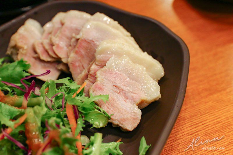 首爾元祖奶奶菜包肉｜合滿怡包肉韓國豬腳，弘大明洞都吃得到 @Alina 愛琳娜