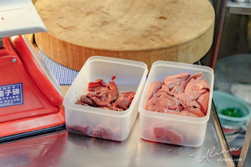 【嘉義美食】 阿進土產牛肉湯-清燙阿進牛肉湯,肉嫩湯鮮甜 @Alina 愛琳娜