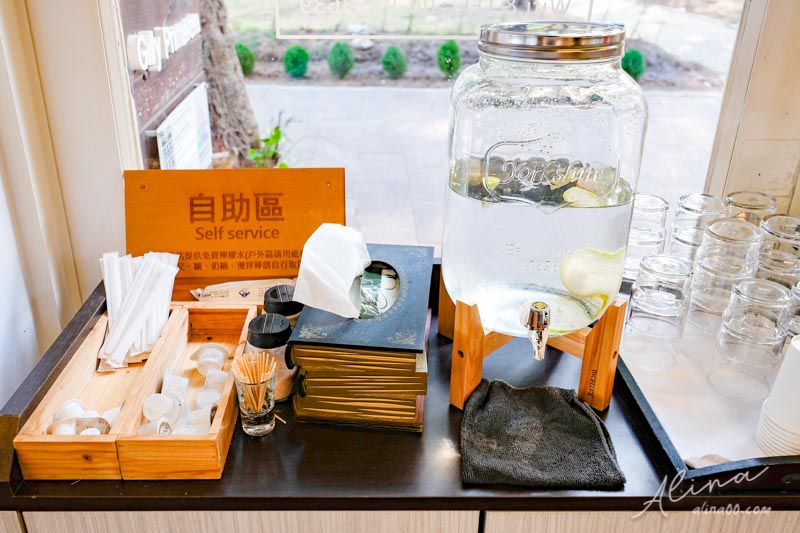 澎湖及林春海景咖啡廳｜寬闊海景、美麗珊瑚礁沙灘 @Alina 愛琳娜