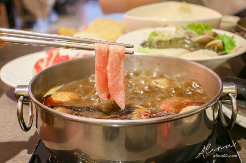 【台北美食】紅九九 個人鴛鴦鍋-市府店,四川麻辣鍋香麻不燥口 @Alina 愛琳娜 【台北美食】紅九九 個人鴛鴦鍋-市府店,四川麻辣鍋香麻不燥口 @Alina 愛琳娜