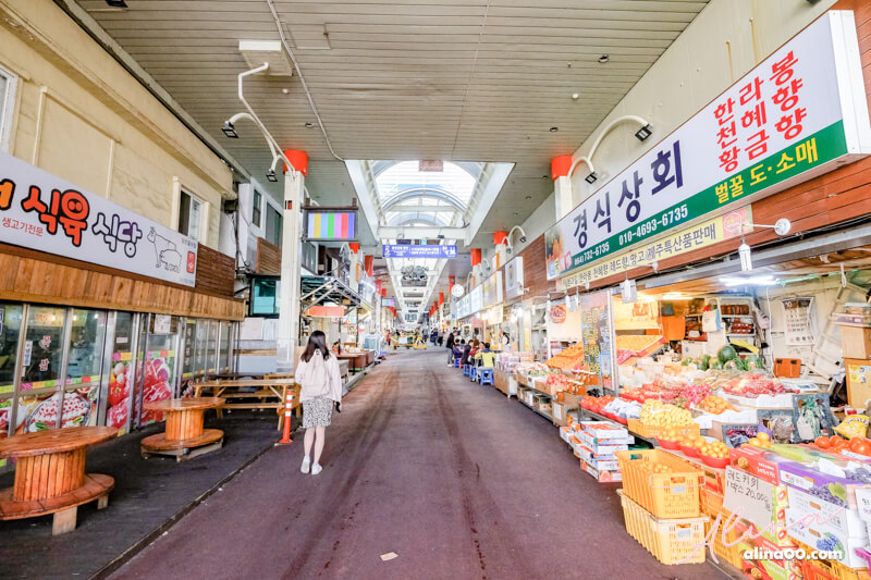 【韓國濟州島】濟州 西歸浦每日偶來市場-美食小吃多,偶來小路6號線 @Alina 愛琳娜