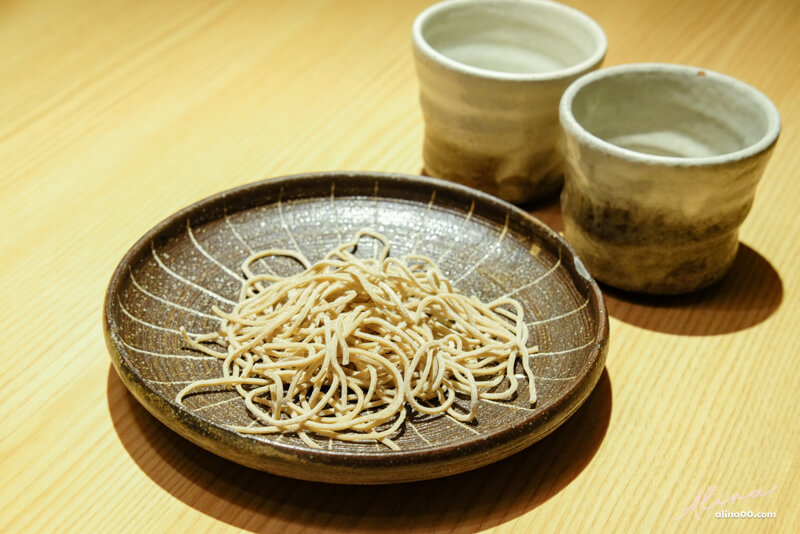 【東京美食】六本木 八山和牛火鍋 壽司店 神戶牛涮涮鍋油脂豐厚 @Alina 愛琳娜 【東京美食】六本木 八山和牛火鍋 壽司店 神戶牛涮涮鍋油脂豐厚 @Alina 愛琳娜