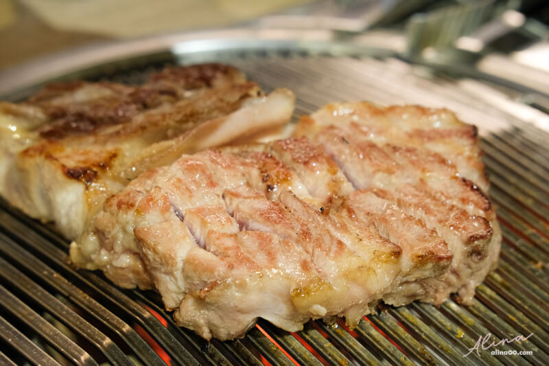 【台北美食】台韓民國 東區韓式烤肉 牛豬烤肉拼盤+韓式豬血腸 @Alina 愛琳娜 【台北美食】台韓民國 東區韓式烤肉 牛豬烤肉拼盤+韓式豬血腸 @Alina 愛琳娜