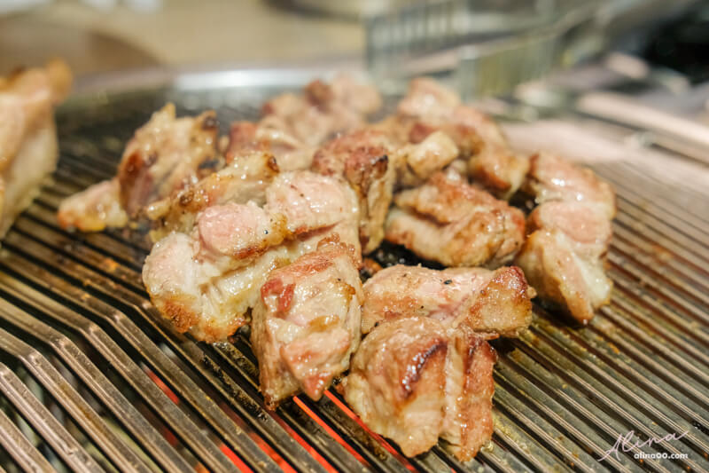 【台北美食】台韓民國 東區韓式烤肉 牛豬烤肉拼盤+韓式豬血腸 @Alina 愛琳娜 【台北美食】台韓民國 東區韓式烤肉 牛豬烤肉拼盤+韓式豬血腸 @Alina 愛琳娜