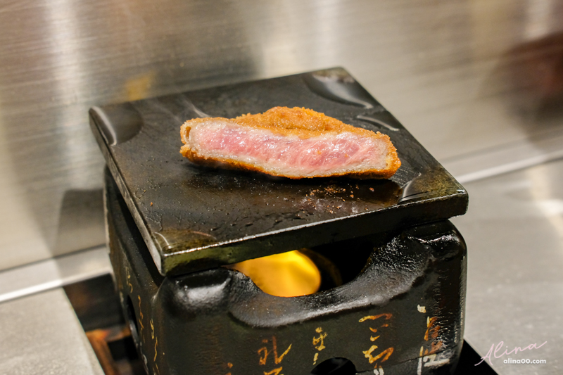 【東京美食】上野 炸牛排本村｜阿美橫町石板炸牛排 @Alina 愛琳娜