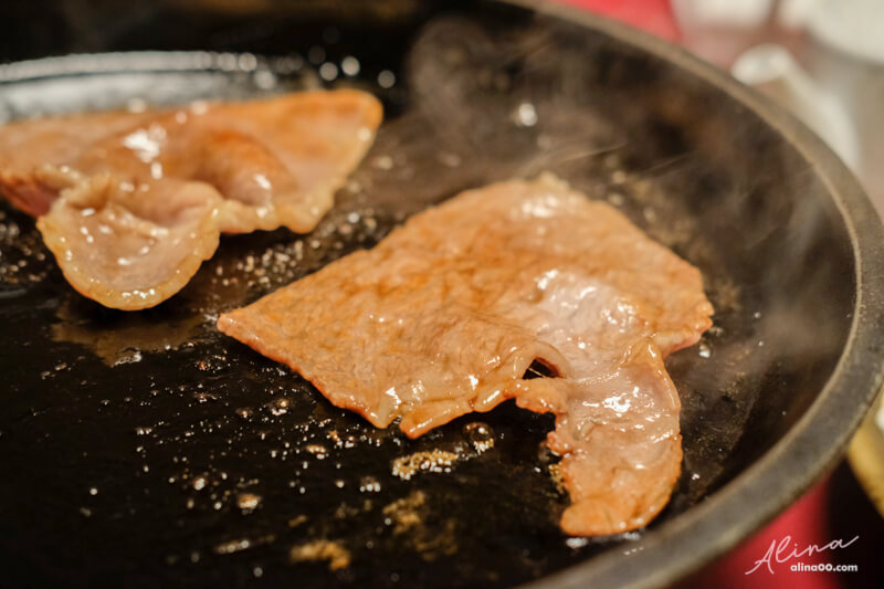 【大阪美食】北むら 心齋橋壽喜燒 北村A5和牛壽喜燒,米其林推薦 @Alina 愛琳娜 【大阪美食】北むら 心齋橋壽喜燒 北村A5和牛壽喜燒,米其林推薦 @Alina 愛琳娜