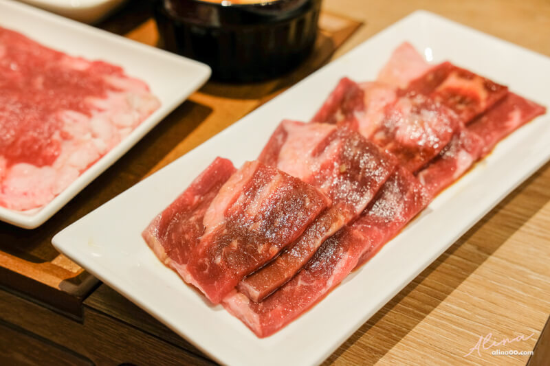 【台北食記】燒肉LIKE京站店 一人燒肉店，單身也能輕鬆吃烤肉 @Alina 愛琳娜