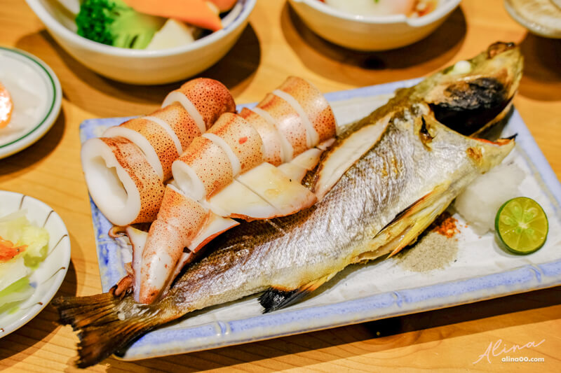【宜蘭美食】礁溪 里海 Cafe:新鮮烤魚、海鮮定食吃過就愛上 @Alina 愛琳娜 【宜蘭美食】礁溪 里海 Cafe:新鮮烤魚、海鮮定食吃過就愛上 @Alina 愛琳娜