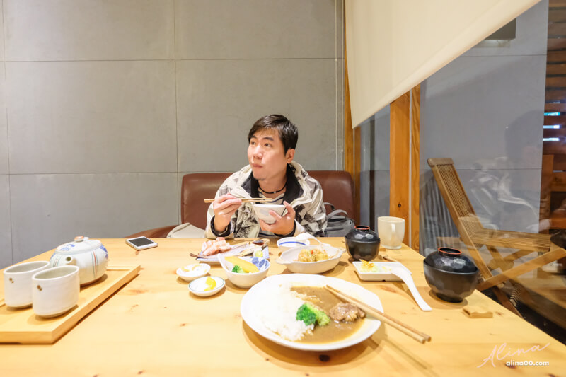 【宜蘭美食】礁溪 里海 Cafe:新鮮烤魚、海鮮定食吃過就愛上 @Alina 愛琳娜 【宜蘭美食】礁溪 里海 Cafe:新鮮烤魚、海鮮定食吃過就愛上 @Alina 愛琳娜