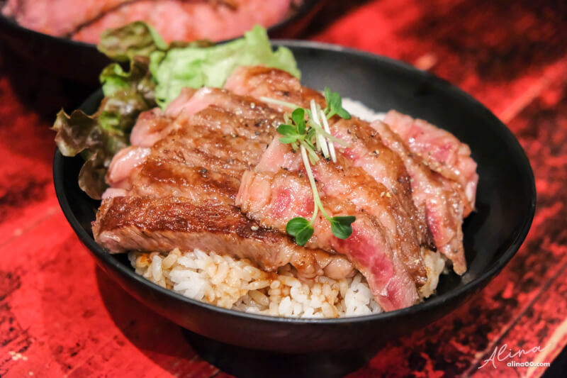 【東京美食】Red Rock 東京原宿店|人氣和牛肉丼、厚切牛排蓋飯 @Alina 愛琳娜 【東京美食】Red Rock 東京原宿店|人氣和牛肉丼、厚切牛排蓋飯 @Alina 愛琳娜
