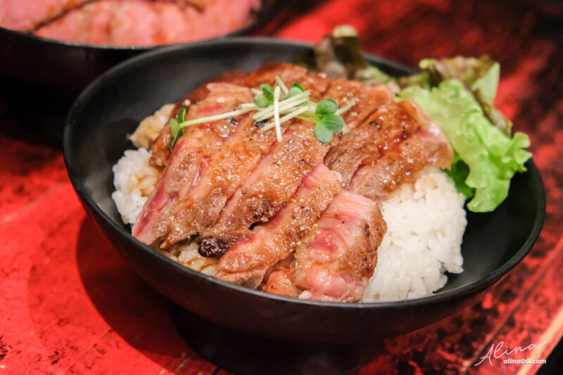 【東京美食】Red Rock 東京原宿店｜人氣和牛肉丼、厚切牛排蓋飯 @Alina 愛琳娜
