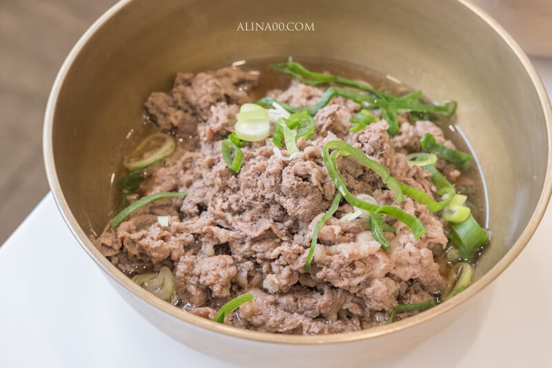 【首爾美食】 新村大姐烤肉 原王大姐排骨,評價湯調味牛肉定食 @Alina 愛琳娜 【首爾美食】 新村大姐烤肉 原王大姐排骨,評價湯調味牛肉定食 @Alina 愛琳娜