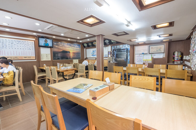 濟州家釜山西面店|鮑魚粥香濃好吃,適合當早餐的1人友善餐廳 @Alina 愛琳娜 濟州家釜山西面店|鮑魚粥香濃好吃,適合當早餐的1人友善餐廳 @Alina 愛琳娜