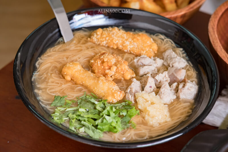 【台北美食】賴桑透抽蚵仔麵線|龍山寺美食推薦,魔霸特餐料多好吃 @Alina 愛琳娜 【台北美食】賴桑透抽蚵仔麵線|龍山寺美食推薦,魔霸特餐料多好吃 @Alina 愛琳娜