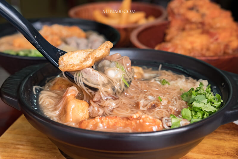 【台北美食】賴桑透抽蚵仔麵線|龍山寺美食推薦,魔霸特餐料多好吃 @Alina 愛琳娜 【台北美食】賴桑透抽蚵仔麵線|龍山寺美食推薦,魔霸特餐料多好吃 @Alina 愛琳娜