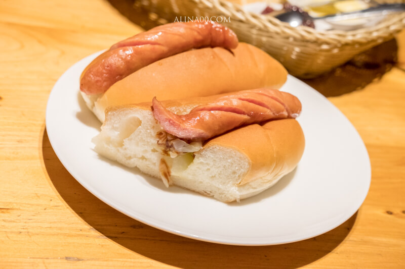【名古屋美食】コメダ客美多珈琲店 名古屋榮店｜早餐買咖啡送奶油吐司 @Alina 愛琳娜
