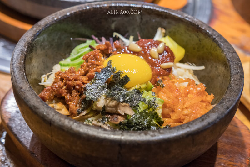 【首爾美食】古宮拌飯 明洞店|好吃的韓國全州拌飯,中文訂位優惠又方便 @Alina 愛琳娜 【首爾美食】古宮拌飯 明洞店|好吃的韓國全州拌飯,中文訂位優惠又方便 @Alina 愛琳娜