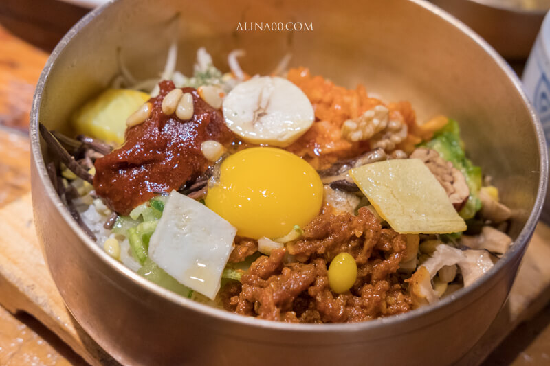 【首爾美食】古宮拌飯 明洞店|好吃的韓國全州拌飯,中文訂位優惠又方便 @Alina 愛琳娜 【首爾美食】古宮拌飯 明洞店|好吃的韓國全州拌飯,中文訂位優惠又方便 @Alina 愛琳娜