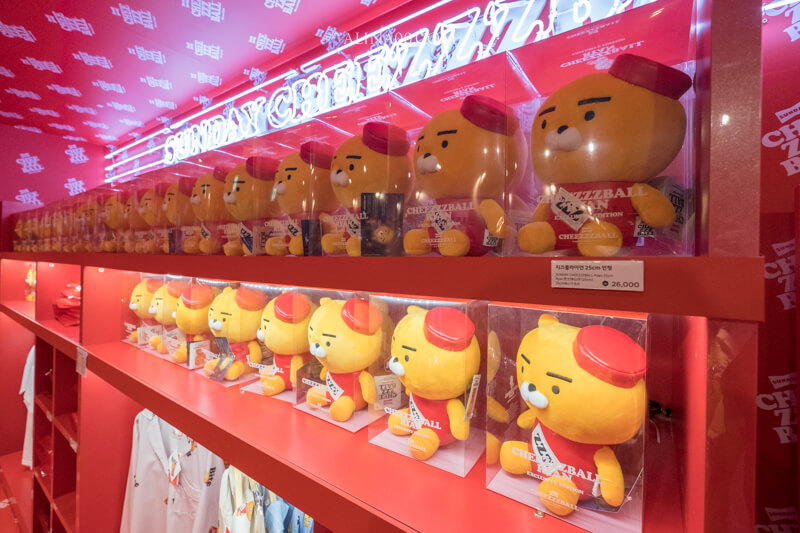 【首爾景點】Kakao Friends VR主題樂園 首爾免費景點推薦｜快來跟萊恩Ryan拍照 @Alina 愛琳娜