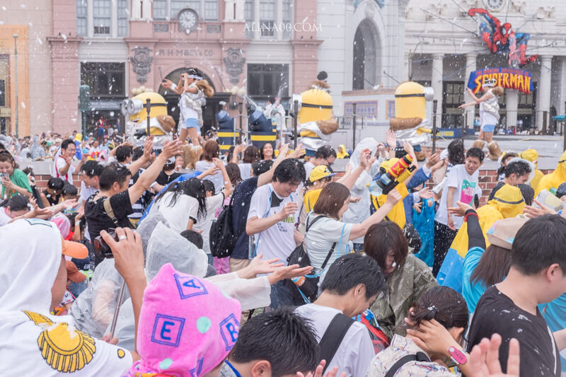 【大阪景點】日本環球影城 Extra Cool Summer｜跟小小兵、航海王玩水全面淋濕！ @Alina 愛琳娜