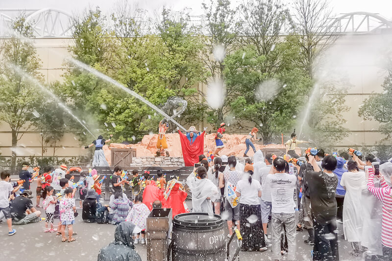【大阪景點】日本環球影城 Extra Cool Summer｜跟小小兵、航海王玩水全面淋濕！ @Alina 愛琳娜
