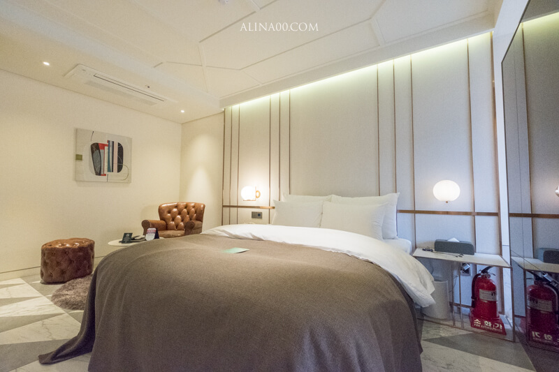 首爾弘大九磚飯店(奈比酒店) 9 Brick Hotel｜復古歐風高質感 @Alina 愛琳娜
