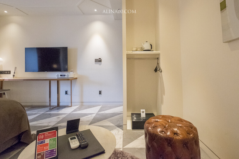 首爾弘大九磚飯店(奈比酒店) 9 Brick Hotel｜復古歐風高質感 @Alina 愛琳娜