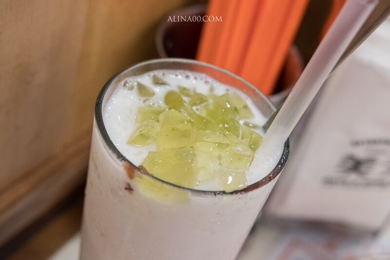 【食記】台北中山 美天餐室-泰式茶餐廳，港式創意混搭復古風 @Alina 愛琳娜