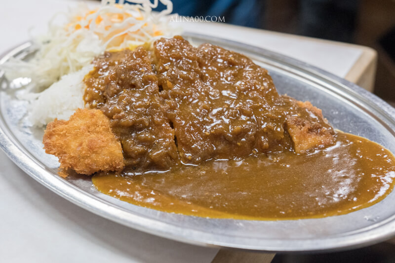 【大阪美食】難波 自由軒 月見咖哩飯,名物生雞蛋拌醬油 @Alina 愛琳娜 【大阪美食】難波 自由軒 月見咖哩飯,名物生雞蛋拌醬油 @Alina 愛琳娜
