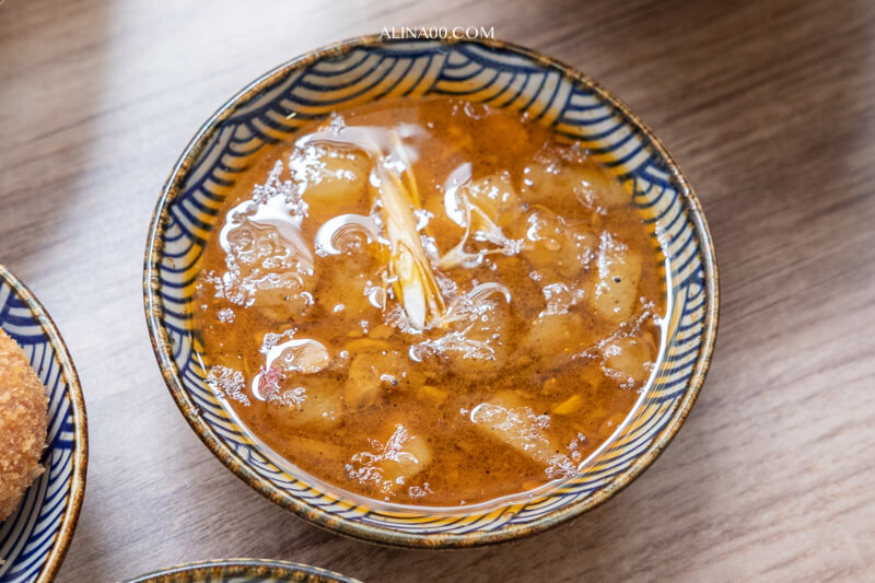 【台北美食】滷肉控-傳統小吃簡餐的現代文青吃法 @Alina 愛琳娜