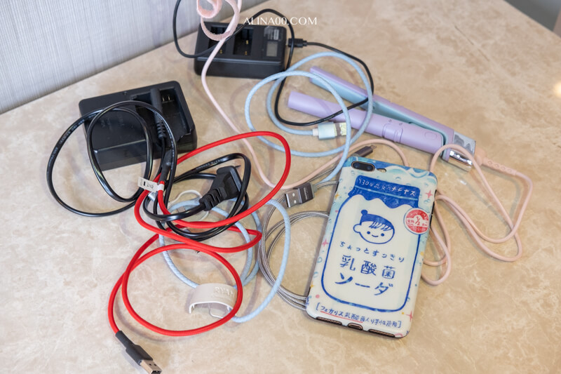 【旅遊好物】-美賣團購-旅遊4寶:頸枕.收納袋.貝果充電座.行動電源 @Alina 愛琳娜 【旅遊好物】-美賣團購-旅遊4寶:頸枕.收納袋.貝果充電座.行動電源 @Alina 愛琳娜