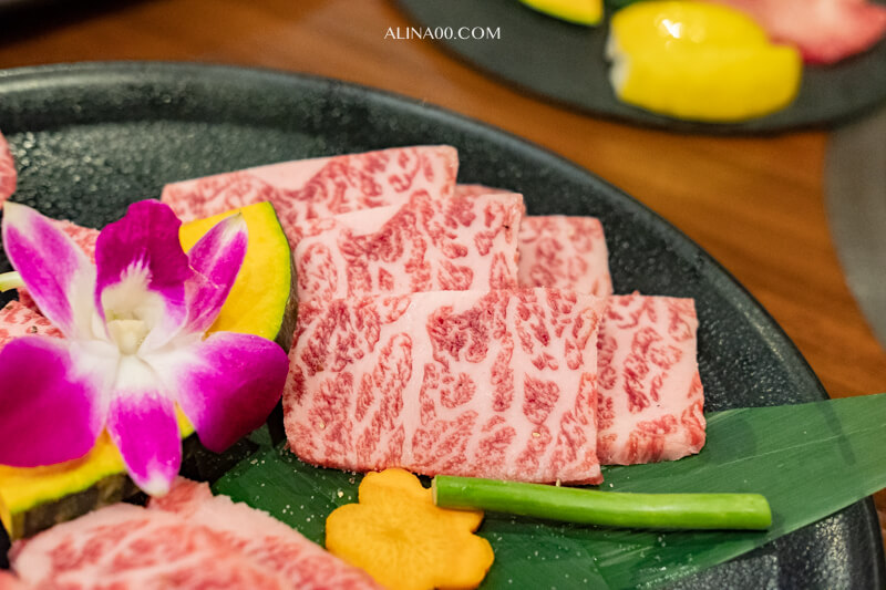 【大阪美食】燒肉屋大牧場-心齋橋燒肉吃到飽、黑毛A5和牛套餐 @Alina 愛琳娜 【大阪美食】燒肉屋大牧場-心齋橋燒肉吃到飽、黑毛A5和牛套餐 @Alina 愛琳娜