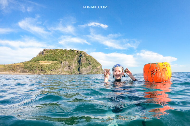 【濟州島深度旅遊】濟州島海女體驗-中文教學,第1次挑戰就成功! @Alina 愛琳娜 【濟州島深度旅遊】濟州島海女體驗-中文教學,第1次挑戰就成功! @Alina 愛琳娜
