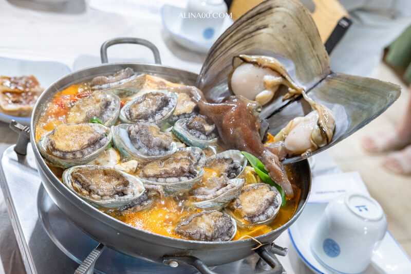 【濟州島美食】濟州市-大元家-鮑魚海鮮鍋、烤馬頭魚招牌推薦必吃！ @Alina 愛琳娜