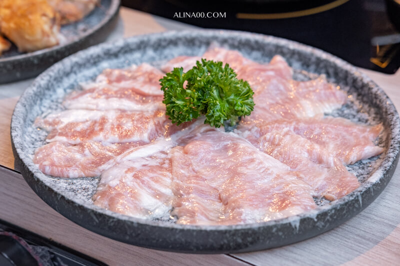 【台北美食】東區-雞湯大叔-香濃雞湯火鍋，湯頭美味.價格優惠 @Alina 愛琳娜
