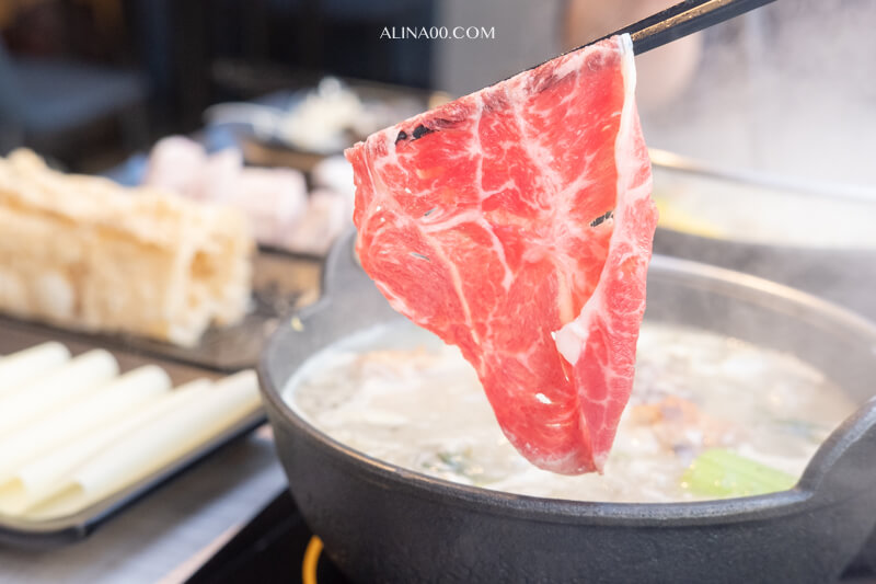 【台北美食】東區-雞湯大叔-香濃雞湯火鍋,湯頭美味.價格優惠 @Alina 愛琳娜 【台北美食】東區-雞湯大叔-香濃雞湯火鍋,湯頭美味.價格優惠 @Alina 愛琳娜
