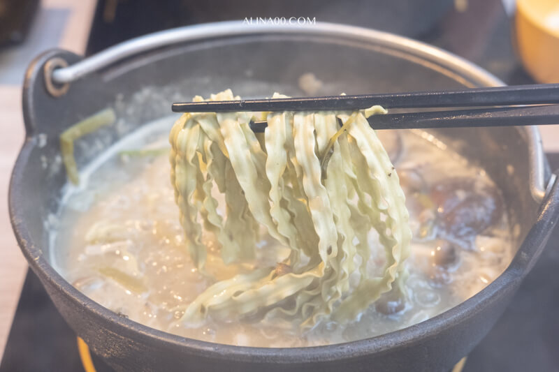 【台北美食】東區-雞湯大叔-香濃雞湯火鍋,湯頭美味.價格優惠 @Alina 愛琳娜 【台北美食】東區-雞湯大叔-香濃雞湯火鍋,湯頭美味.價格優惠 @Alina 愛琳娜