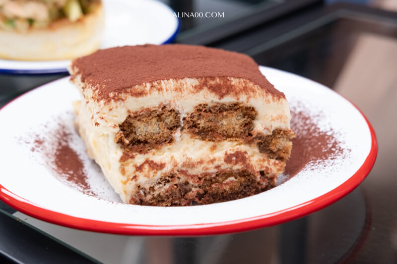 【台北甜點】Fly Cafe 蒼蠅哥 肉桂捲每日限量,晚來就吃不到! @Alina 愛琳娜 【台北甜點】Fly Cafe 蒼蠅哥 肉桂捲每日限量,晚來就吃不到! @Alina 愛琳娜