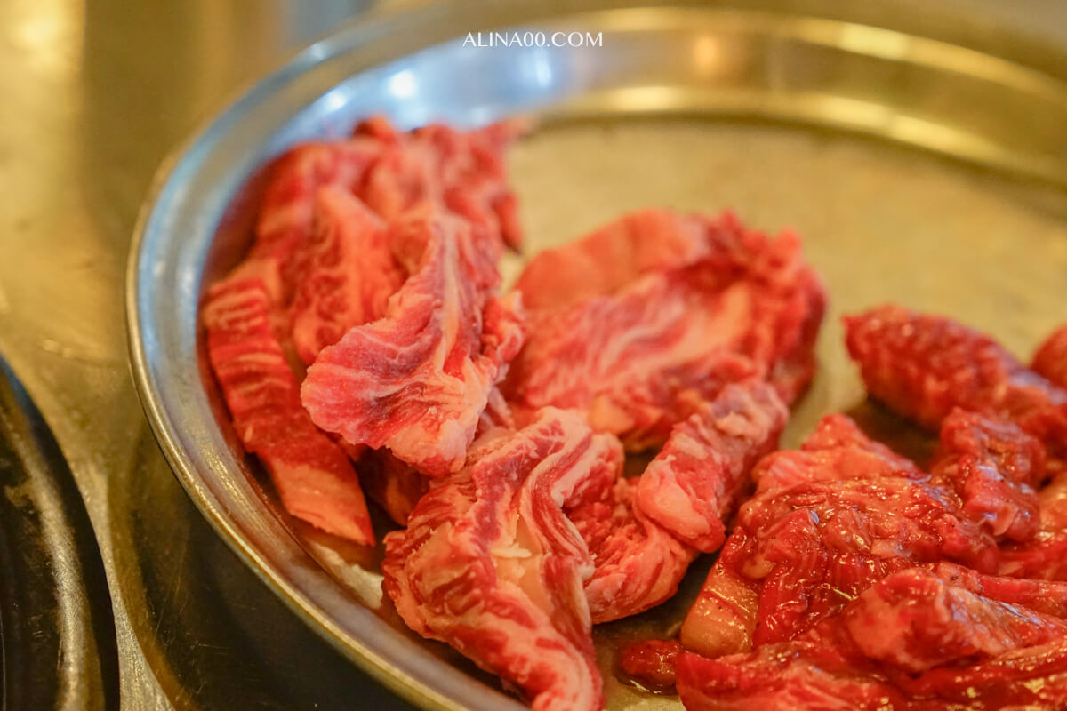 【首爾美食】弘大-朝鮮火爐烤肉-韓國國產韓牛,連韓星都愛吃! @Alina 愛琳娜 【首爾美食】弘大-朝鮮火爐烤肉-韓國國產韓牛,連韓星都愛吃! @Alina 愛琳娜