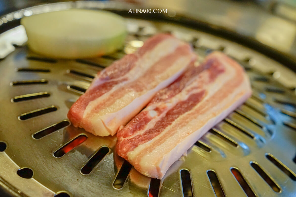 【首爾美食】弘大-朝鮮火爐烤肉-韓國國產韓牛,連韓星都愛吃! @Alina 愛琳娜 【首爾美食】弘大-朝鮮火爐烤肉-韓國國產韓牛,連韓星都愛吃! @Alina 愛琳娜