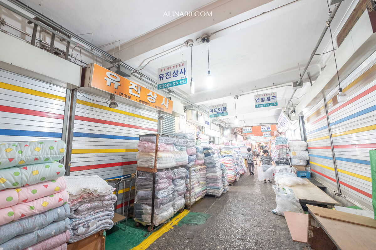 【首爾購物】廣藏市場棉被-推薦買棉被店、價格及材質比較 @Alina 愛琳娜