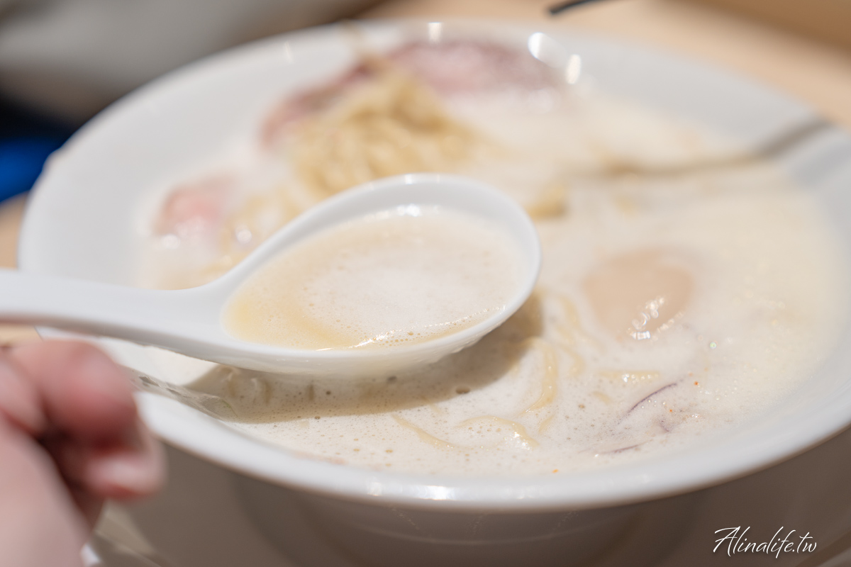 麵屋昕家|內湖泡系雞白湯拉麵,配叉燒飯香濃飽足 @Alina 愛琳娜 麵屋昕家|內湖泡系雞白湯拉麵,配叉燒飯香濃飽足 @Alina 愛琳娜