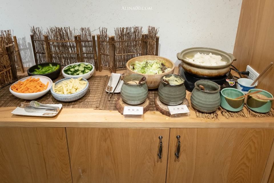 上善豆家 |東區素食餐廳:冰花煎餃、鹽滷豆花,健康吃 @Alina 愛琳娜 上善豆家 |東區素食餐廳:冰花煎餃、鹽滷豆花,健康吃 @Alina 愛琳娜