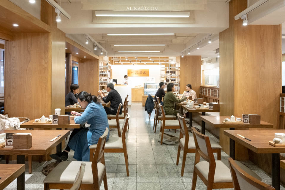 上善豆家 |東區素食餐廳:冰花煎餃、鹽滷豆花,健康吃 @Alina 愛琳娜 上善豆家 |東區素食餐廳:冰花煎餃、鹽滷豆花,健康吃 @Alina 愛琳娜