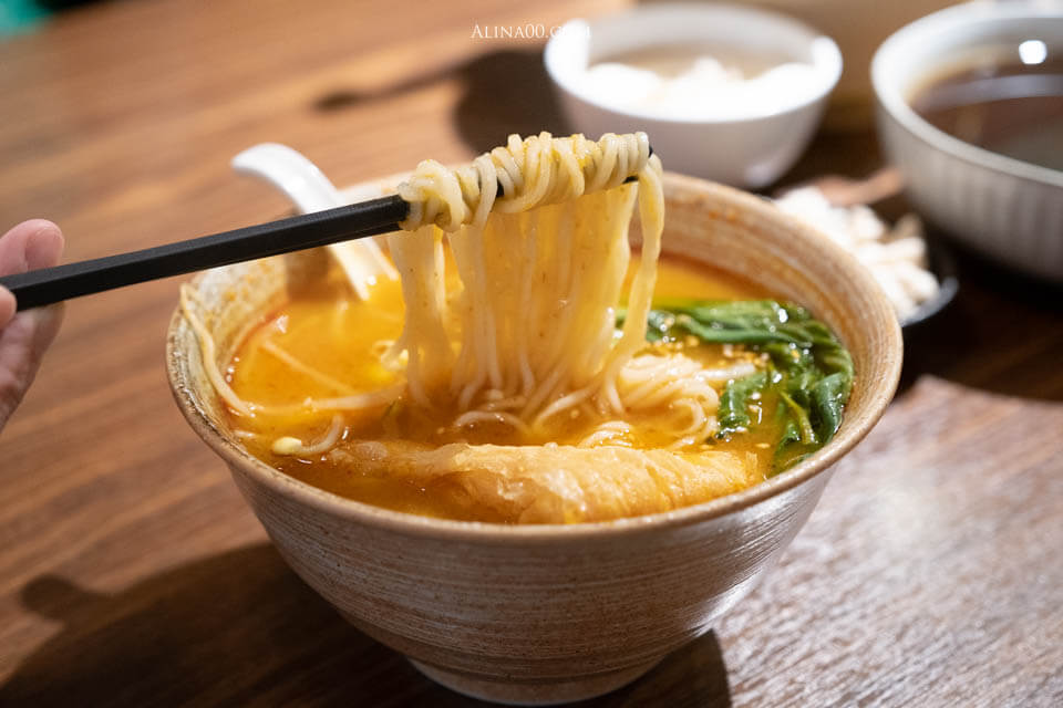 上善豆家 ｜東區素食餐廳：冰花煎餃、鹽滷豆花，健康吃 @Alina 愛琳娜