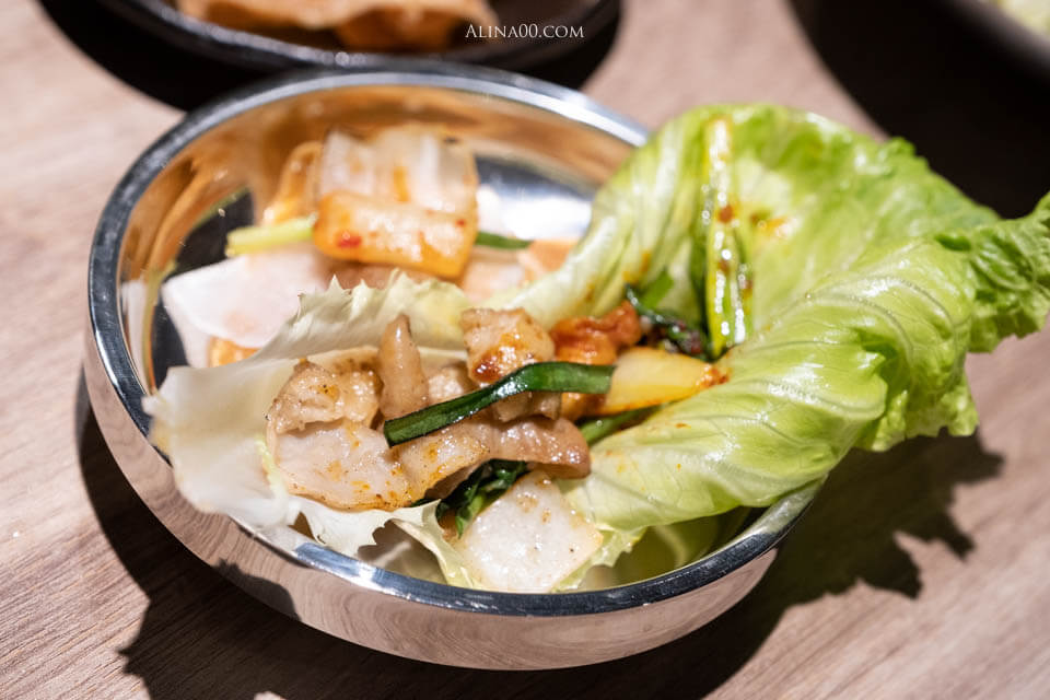 【台北美食】男宅韓館 돼지곱창|韓式烤腸半半+泡菜鍋韓味十足 @Alina 愛琳娜 【台北美食】男宅韓館 돼지곱창|韓式烤腸半半+泡菜鍋韓味十足 @Alina 愛琳娜