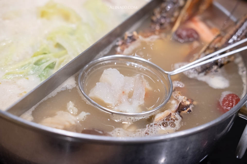 【台北美食】內湖上官木桶鍋 ｜痛風火鍋海鮮船、美味牛肉盤 @Alina 愛琳娜