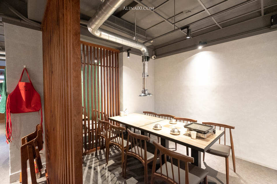 【台北美食】男宅韓館 돼지곱창|韓式烤腸半半+泡菜鍋韓味十足 @Alina 愛琳娜 【台北美食】男宅韓館 돼지곱창|韓式烤腸半半+泡菜鍋韓味十足 @Alina 愛琳娜